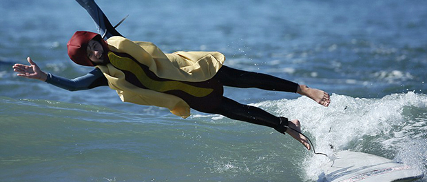 Halloween Surf Competition: Hot Dog