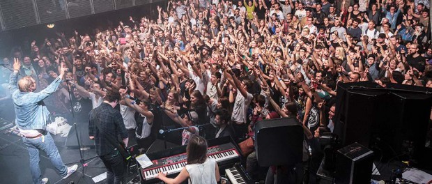 http://www.wavescentraleurope.com